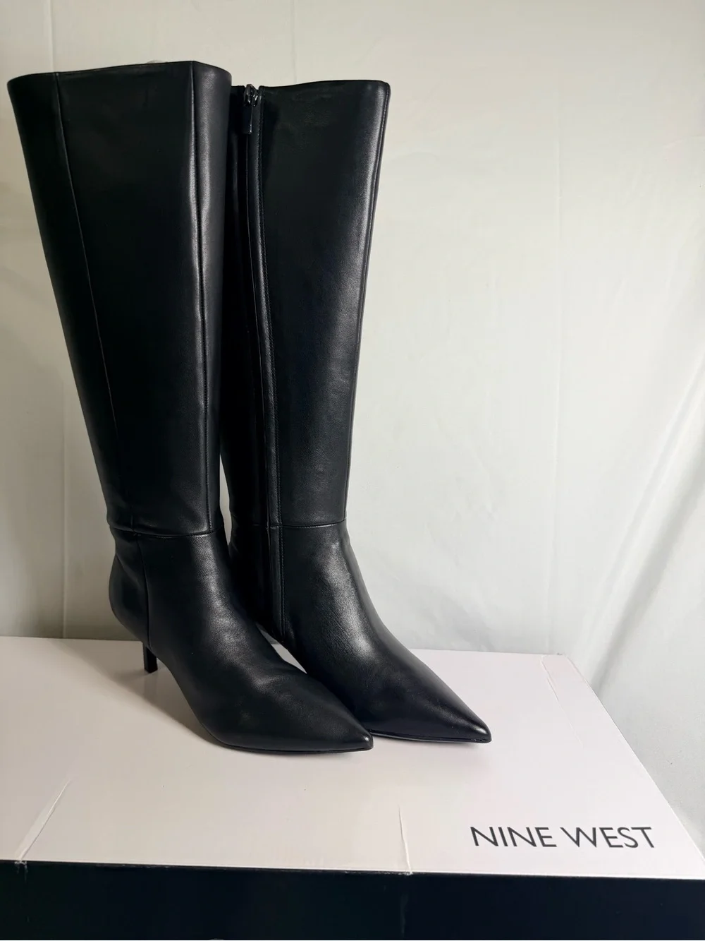 Nine West kimdee 9x9 Women's Black Knee-High leather Boots size 6